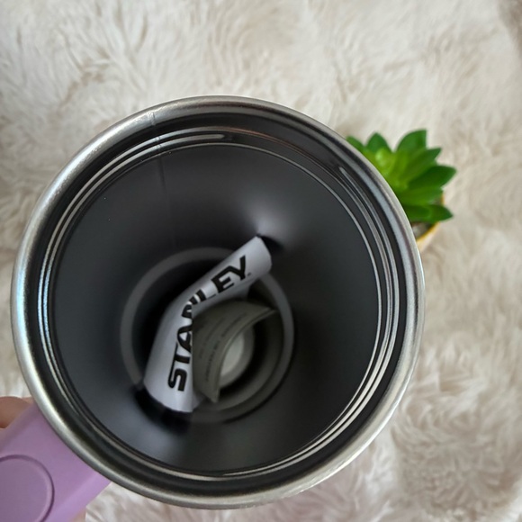 Stanley The Quencher H2.0 Flowstate™ Tumbler 30 OZ Lilac NWT - Picture 10 of 10